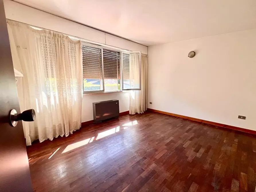 Immagine 18 di Casa bifamiliare in vendita  a Pietrasanta