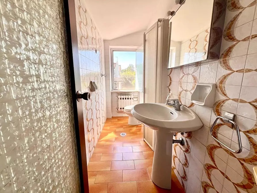 Immagine 21 di Casa bifamiliare in vendita  a Pietrasanta