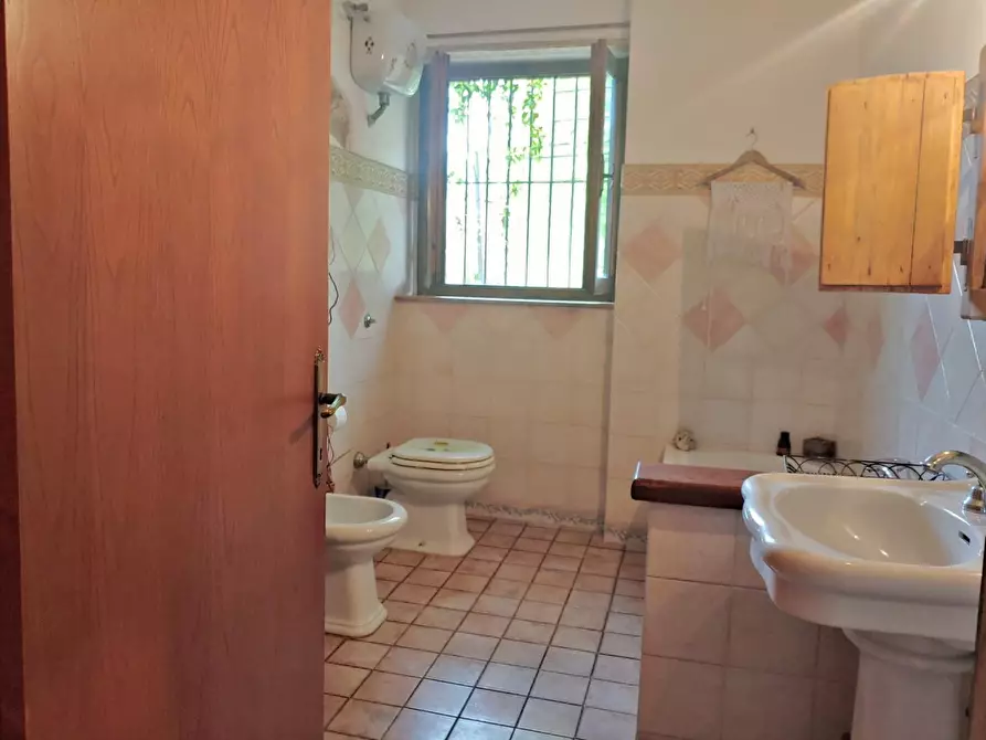 Immagine 55 di Casa colonica in vendita  a Rapolano Terme