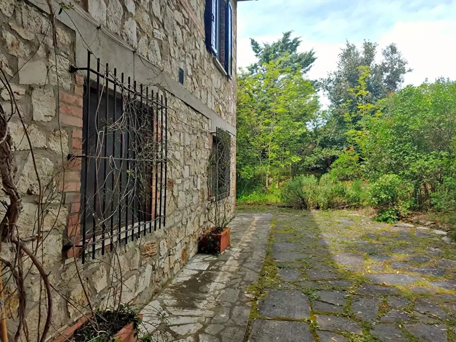 Immagine 21 di Casa colonica in vendita  a Rapolano Terme