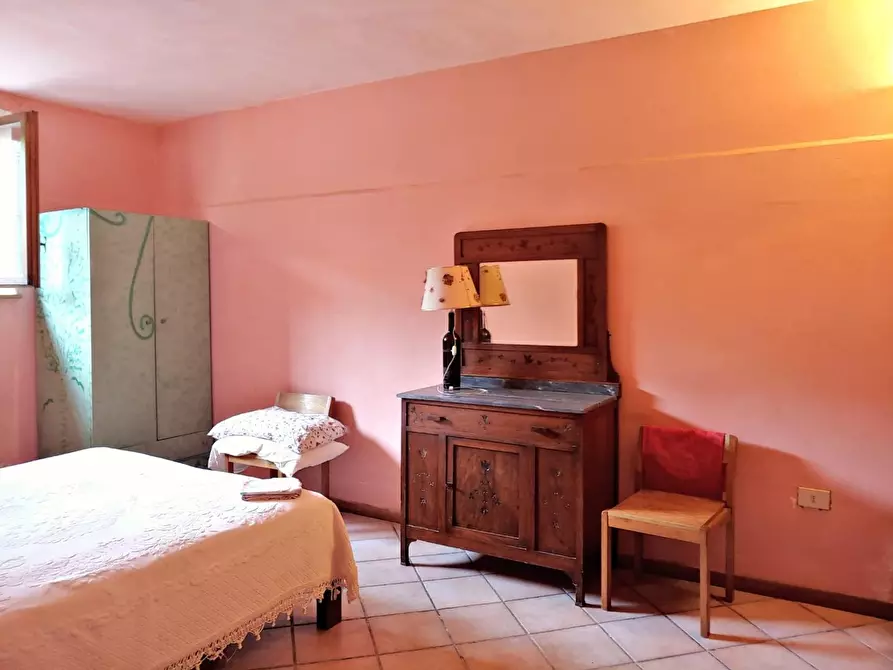 Immagine 52 di Casa colonica in vendita  a Rapolano Terme