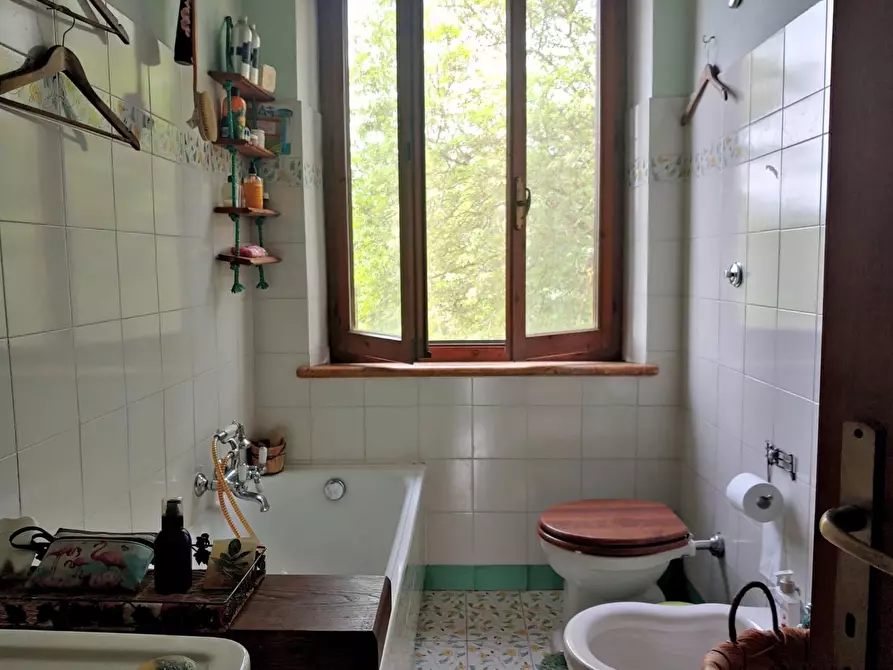 Immagine 36 di Casa colonica in vendita  a Rapolano Terme