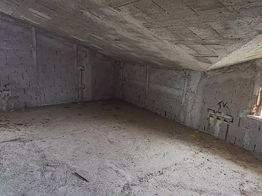 Immagine 28 di Villa in vendita  a Montignoso