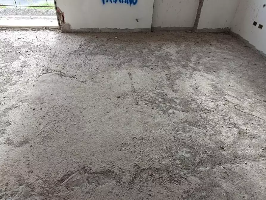 Immagine 19 di Villa in vendita  a Montignoso