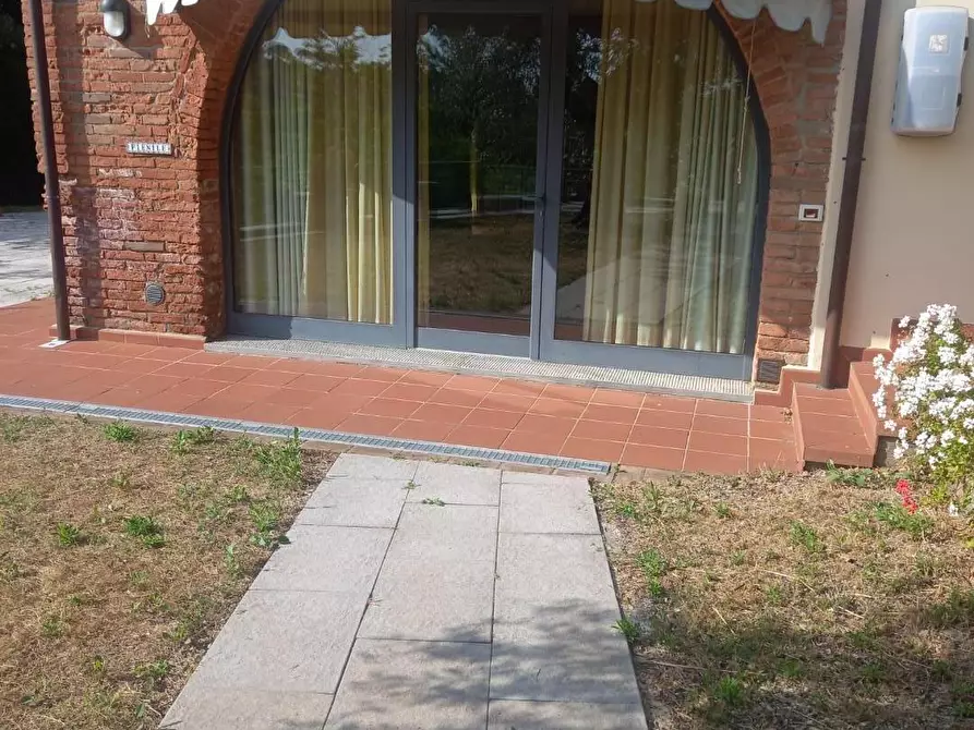 Immagine 15 di Terratetto in affitto  a Pontedera