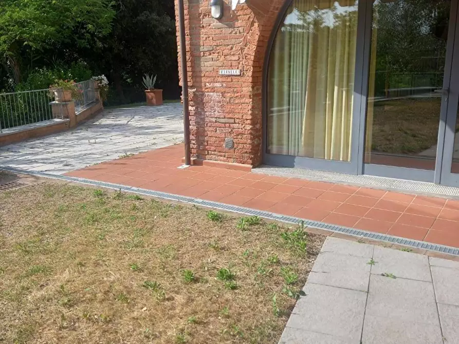 Immagine 14 di Terratetto in affitto  a Pontedera