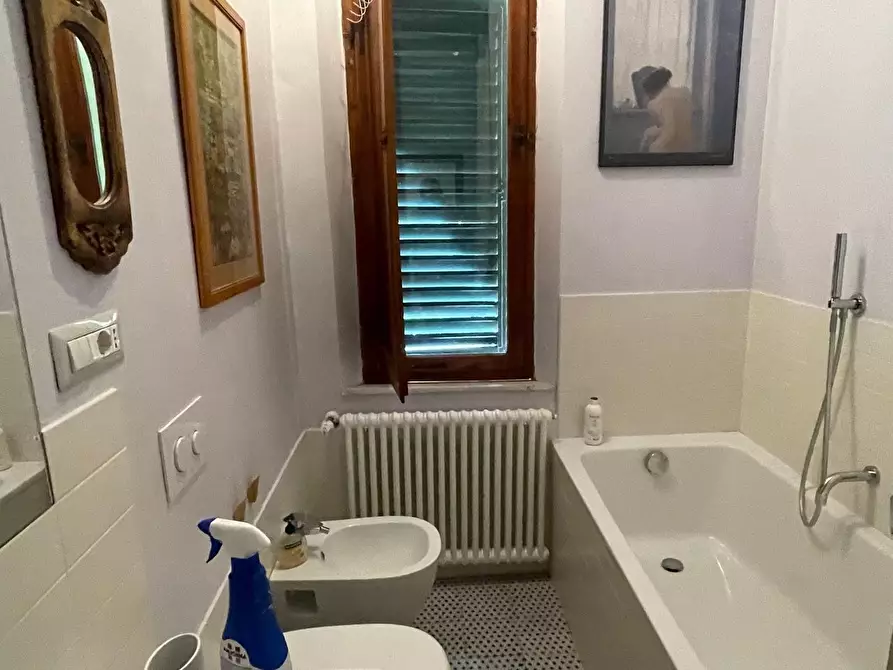 Immagine 31 di Appartamento in vendita  a Siena