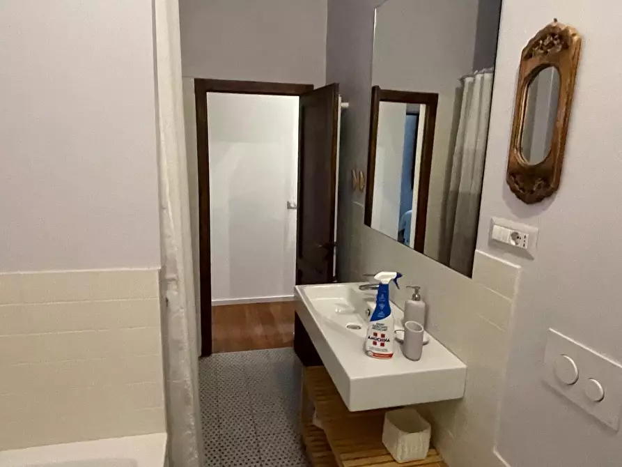 Immagine 29 di Appartamento in vendita  a Siena