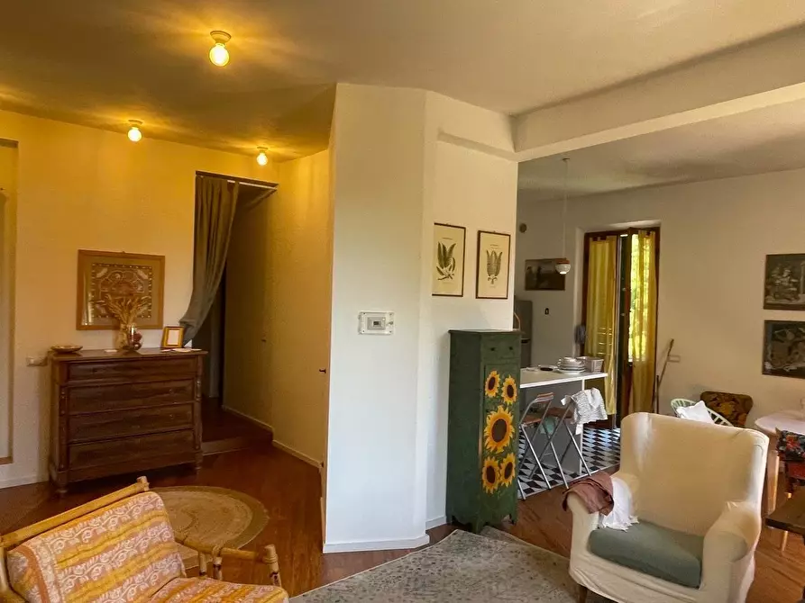 Immagine 11 di Appartamento in vendita  a Siena