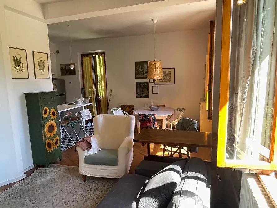 Immagine 12 di Appartamento in vendita  a Siena