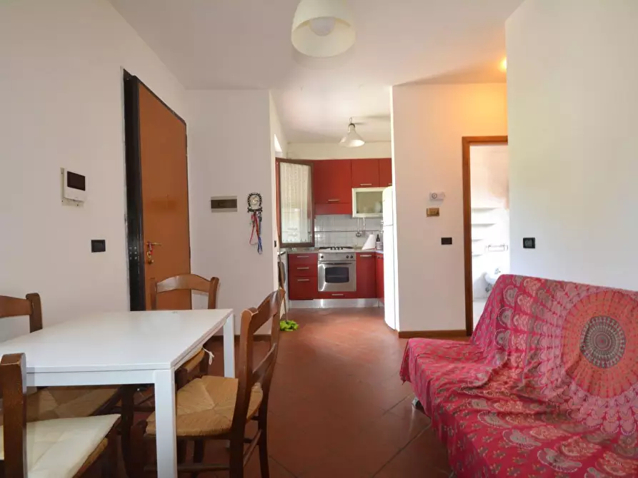 Immagine 3 di Appartamento in vendita  a Lucca