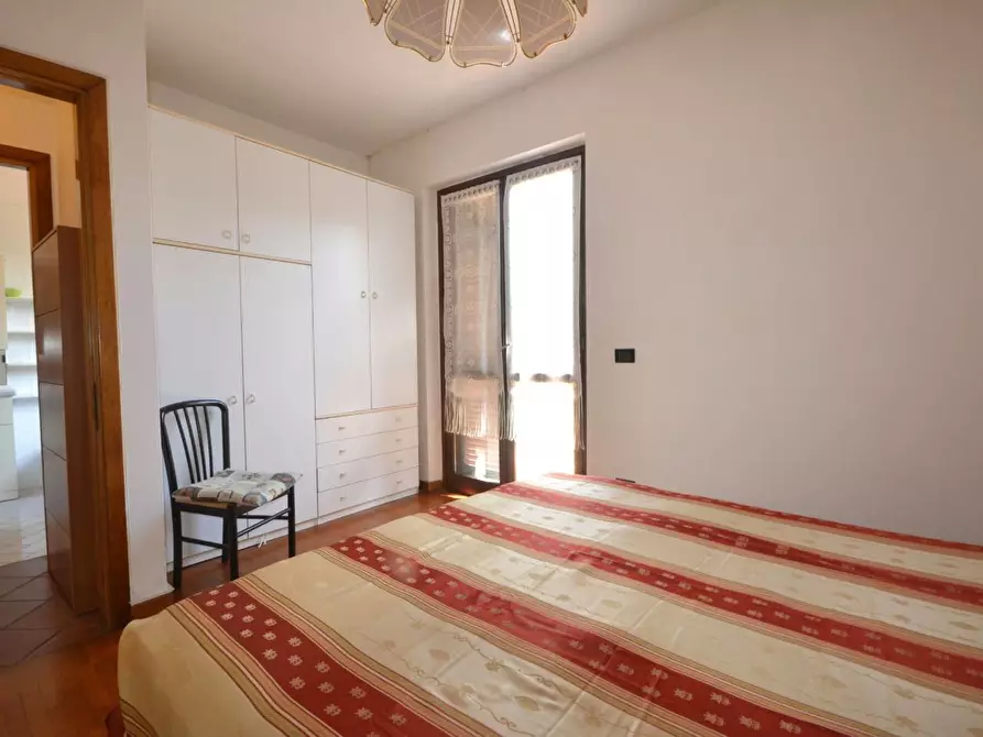 Immagine 8 di Appartamento in vendita  a Lucca