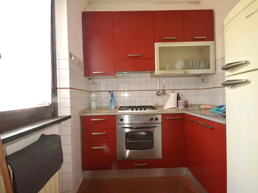 Immagine 6 di Appartamento in vendita  a Lucca