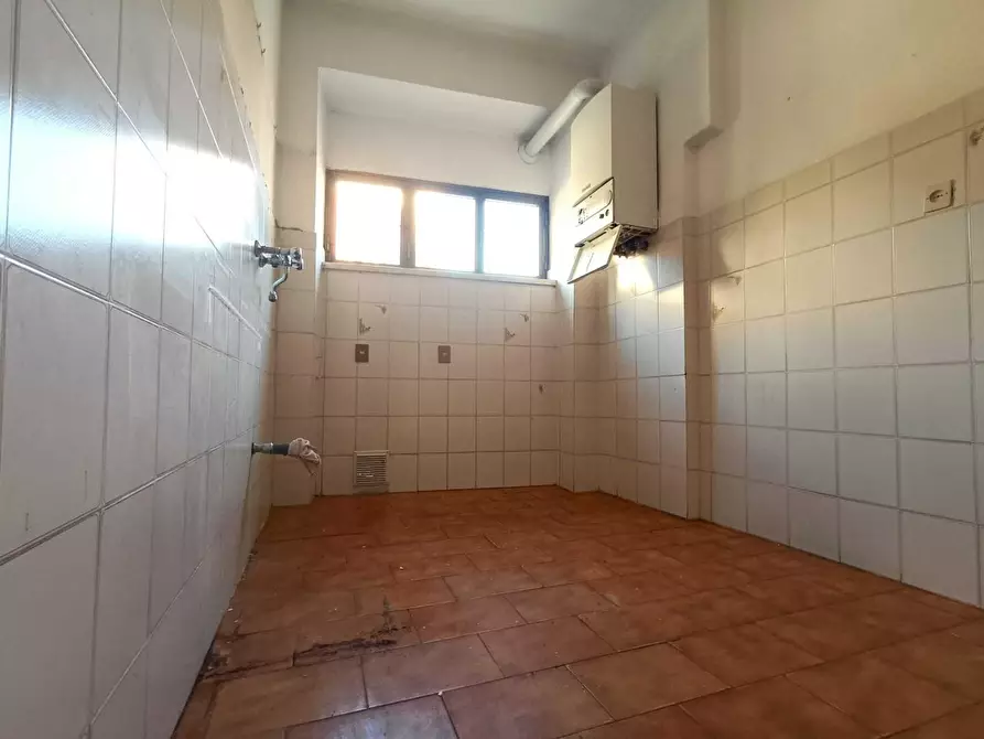 Immagine 5 di Appartamento in vendita  a Massa