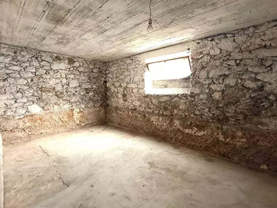 Immagine 20 di Appartamento in vendita  a Massa