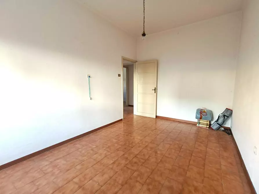 Immagine 12 di Appartamento in vendita  a Massa