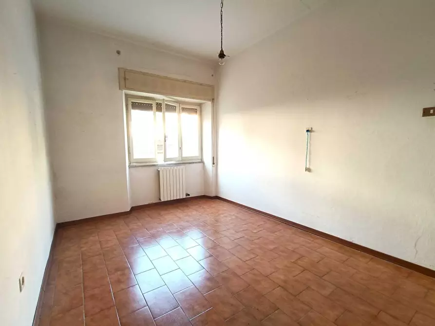 Immagine 11 di Appartamento in vendita  a Massa