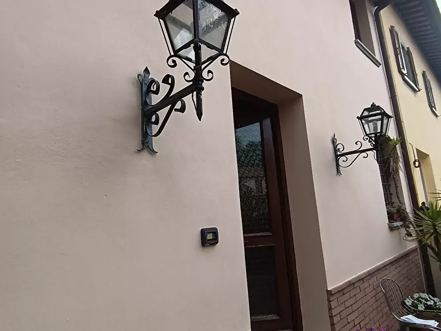 Immagine 6 di Villa in vendita  a Empoli