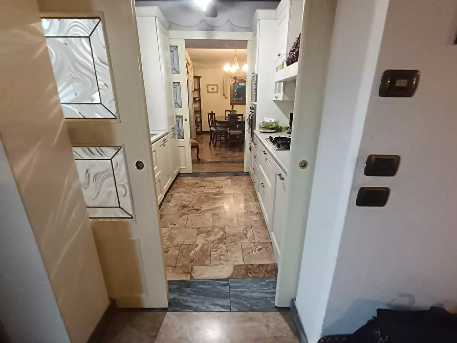 Immagine 13 di Villa in vendita  a Empoli