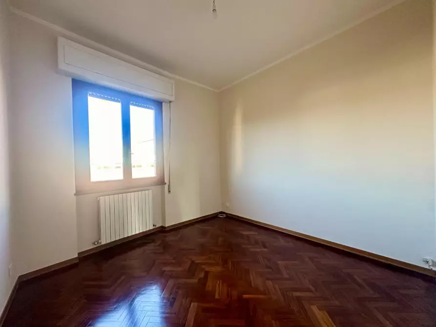 Immagine 11 di Appartamento in affitto  a Lucca