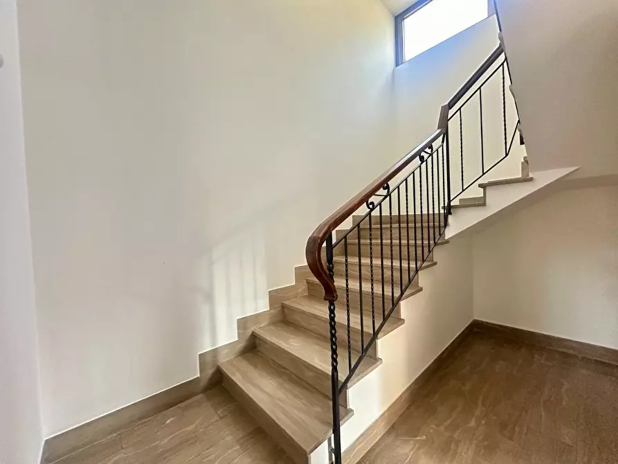 Immagine 19 di Casa bifamiliare in affitto  a Lucca