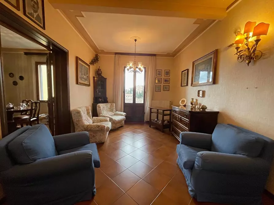 Immagine 14 di Appartamento in vendita  a Siena