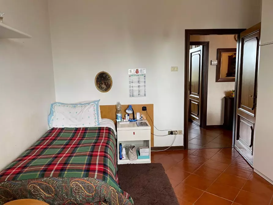 Immagine 32 di Appartamento in vendita  a Siena