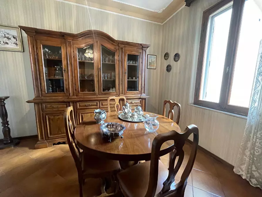Immagine 8 di Appartamento in vendita  a Siena
