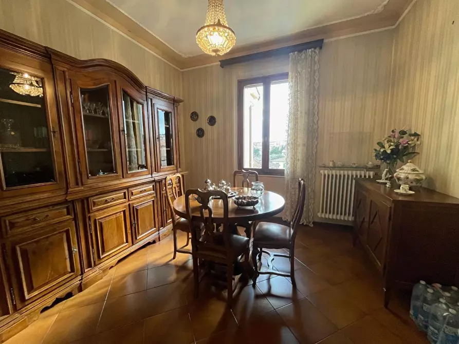 Immagine 1 di Appartamento in vendita  a Siena