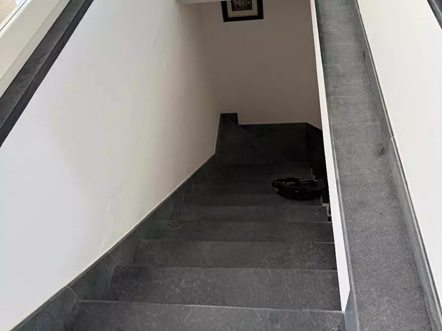 Immagine 13 di Villa in vendita  a Massa