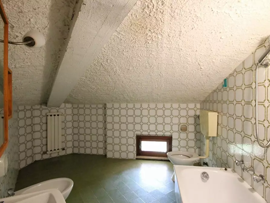 Immagine 14 di Appartamento in vendita  a Capannori