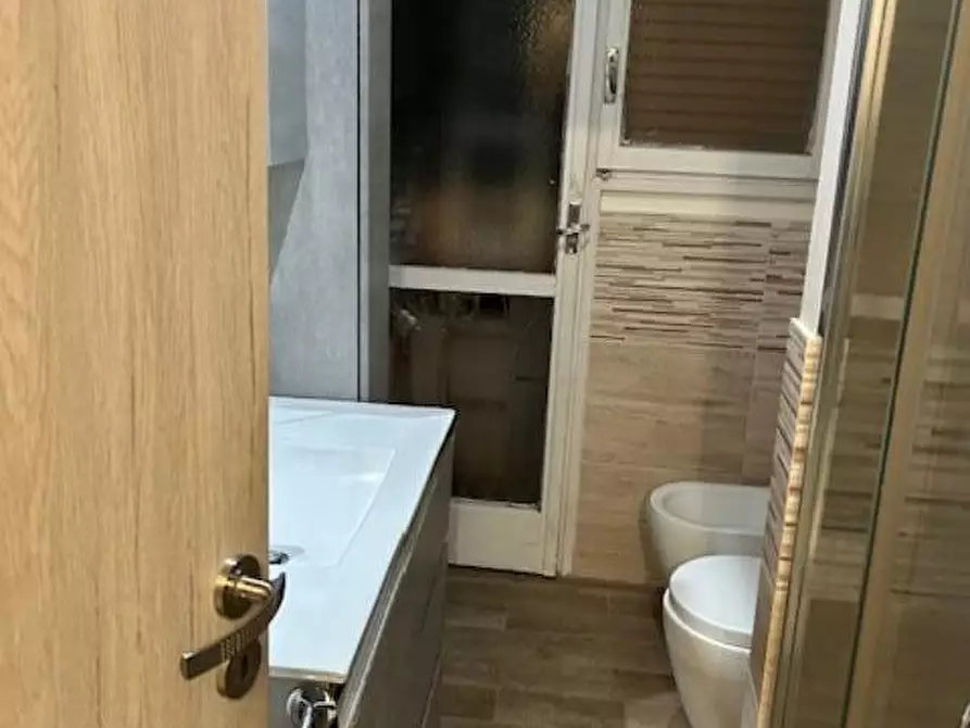 Immagine 5 di Appartamento in vendita  a Siena