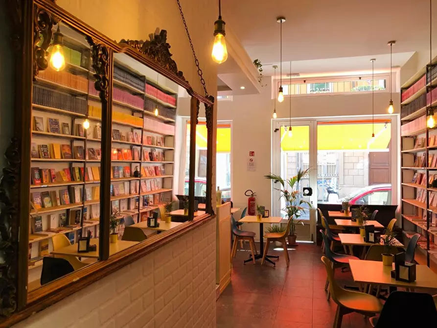 Immagine 1 di Bar / Ristorante in vendita  a Milano
