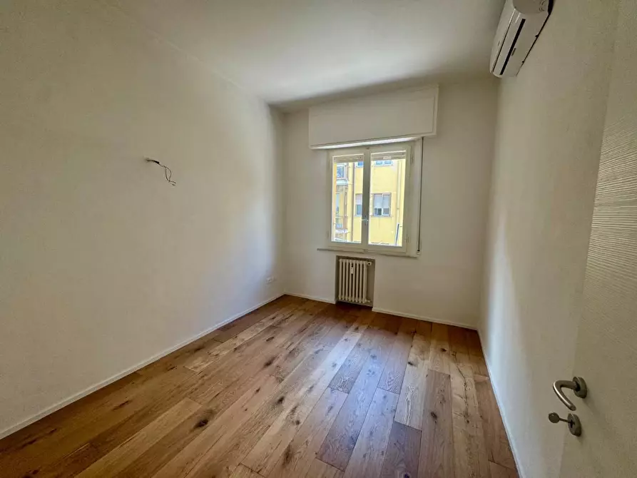 Immagine 18 di Appartamento in vendita  a Siena