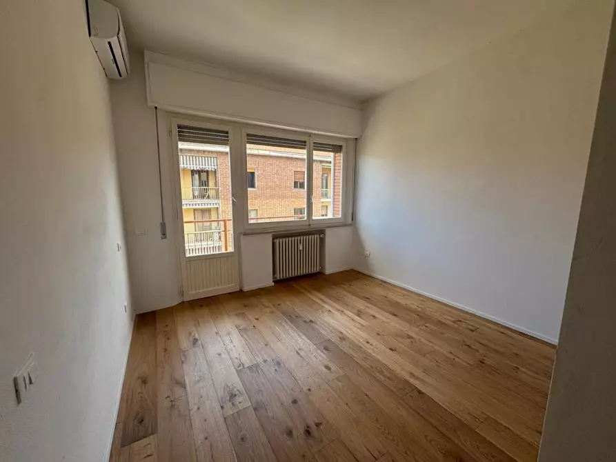 Immagine 15 di Appartamento in vendita  a Siena