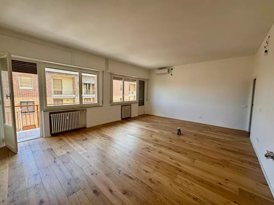 Immagine 6 di Appartamento in vendita  a Siena