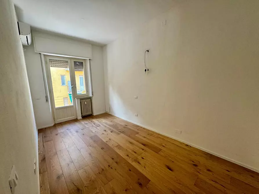 Immagine 25 di Appartamento in vendita  a Siena