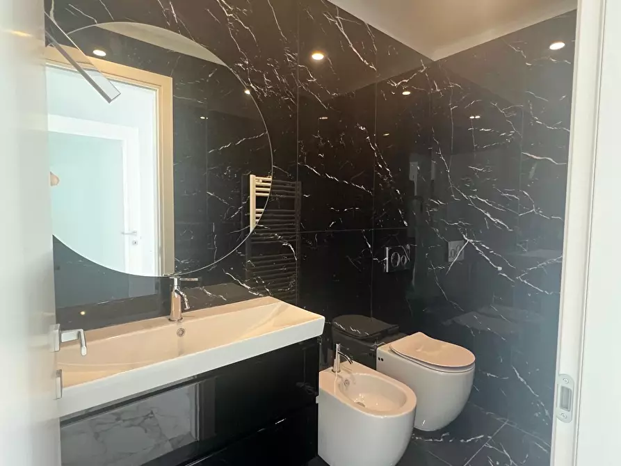 Immagine 9 di Mansarda in affitto  a Empoli