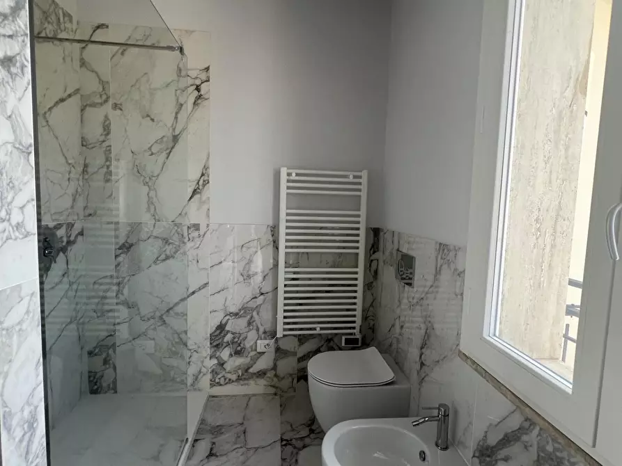 Immagine 13 di Mansarda in affitto  a Empoli