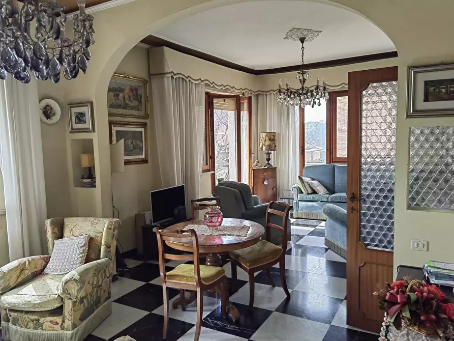 Immagine 31 di Appartamento in vendita  a Siena