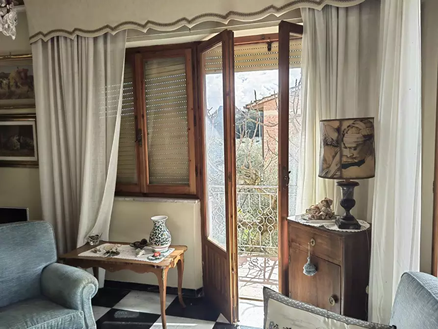 Immagine 7 di Appartamento in vendita  a Siena