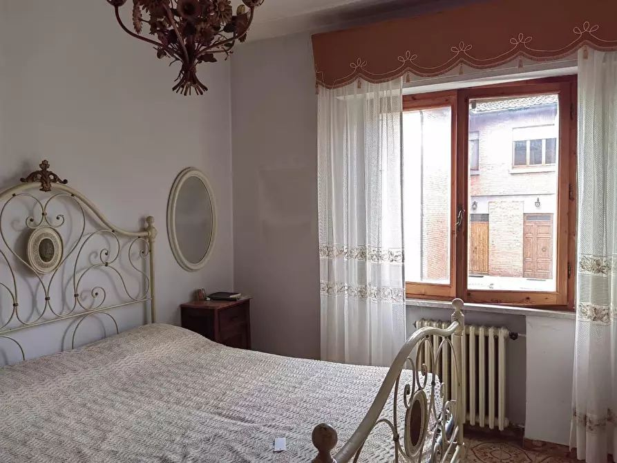 Immagine 48 di Appartamento in vendita  a Siena