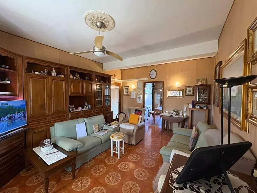 Immagine 2 di Appartamento in vendita  a Cascina