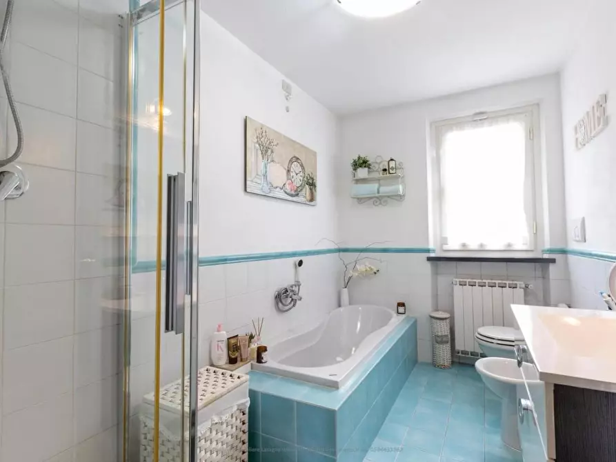 Immagine 73 di Villa in vendita  a Viareggio