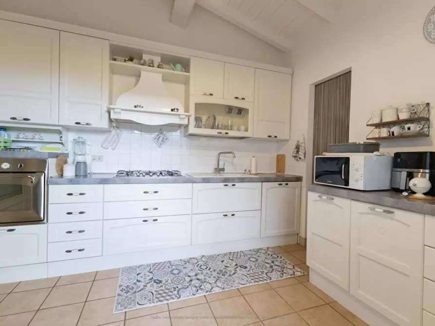 Immagine 44 di Villa in vendita  a Viareggio