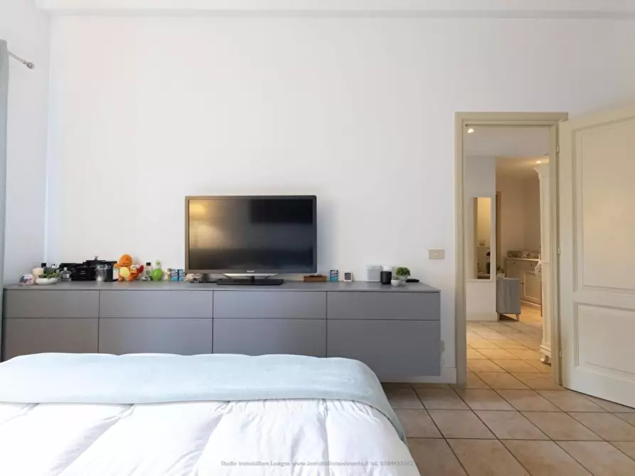 Immagine 65 di Villa in vendita  a Viareggio