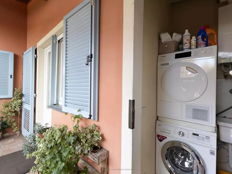 Immagine 23 di Villa in vendita  a Viareggio