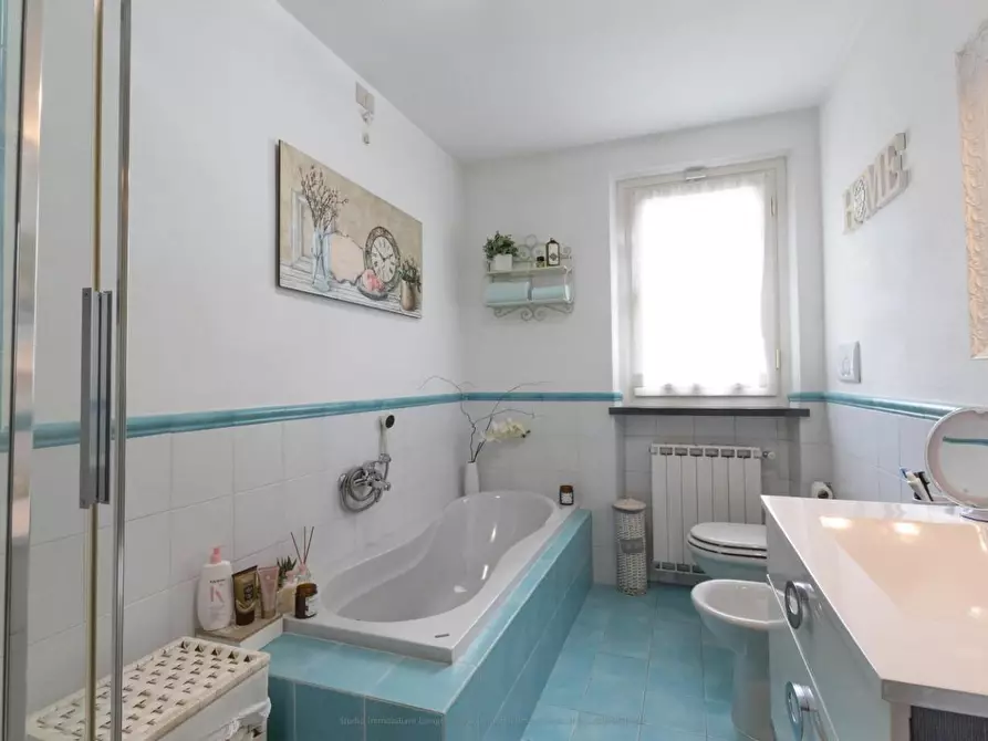 Immagine 74 di Villa in vendita  a Viareggio