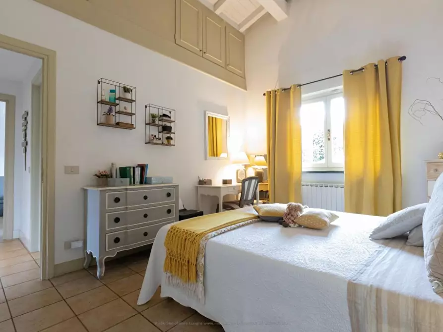 Immagine 59 di Villa in vendita  a Viareggio