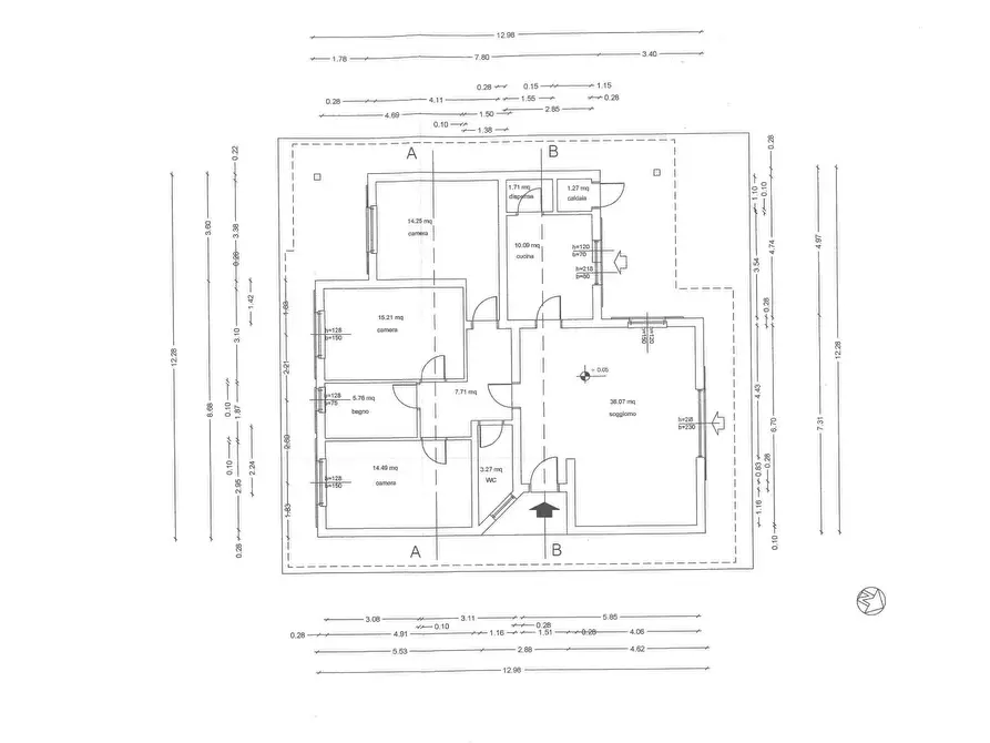 Immagine 81 di Villa in vendita  a Viareggio